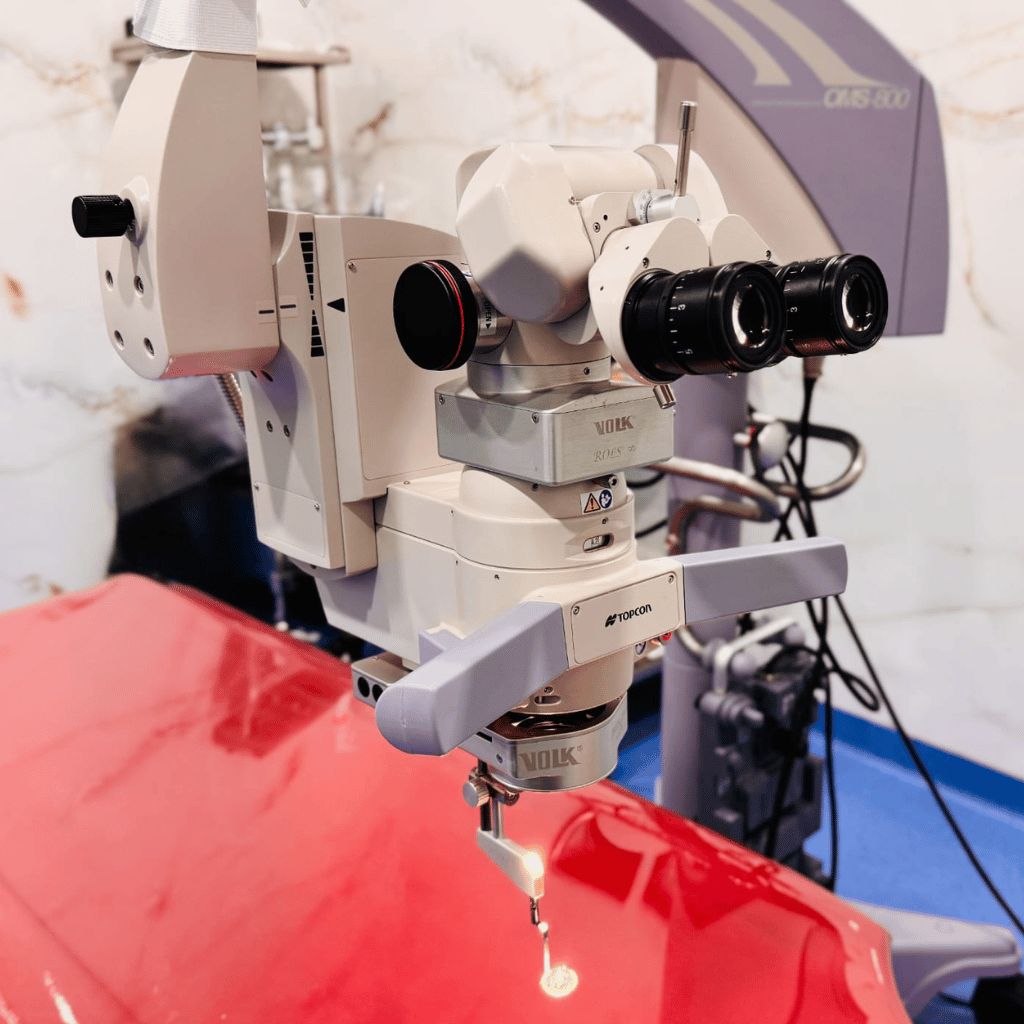 Topcon OMS 800 Microscope